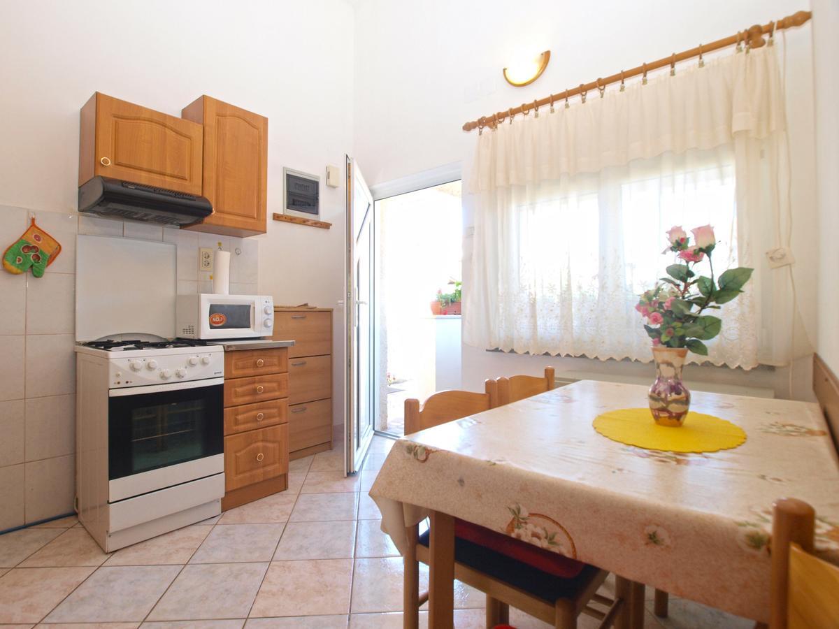 Apartments Mladen 1588 Pula Exterior photo