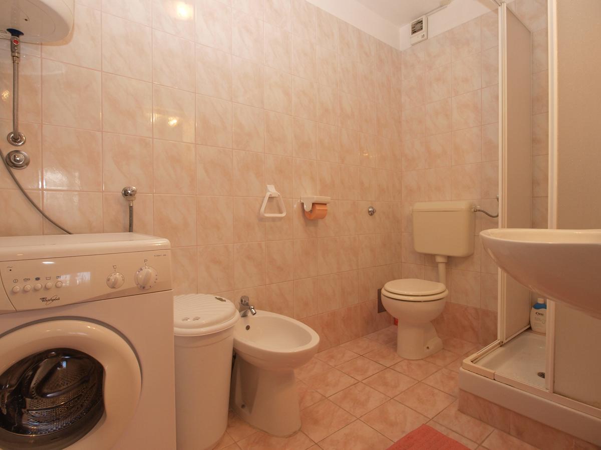 Apartments Mladen 1588 Pula Exterior photo
