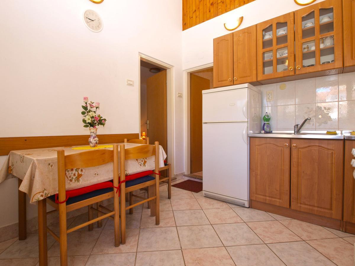Apartments Mladen 1588 Pula Exterior photo